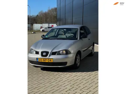 Seat Ibiza 1.4-16V Stella