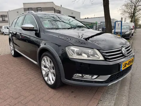 Volkswagen Passat Alltrack 2.0 TDI 170pk 4Motion Automaat Airco/ECC,Navi,Pano,Camera,Leder Zeer Nett