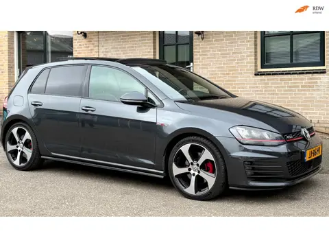 Volkswagen Golf 2.0 TSI GTI 310PK DSG |PANO| ACC|| LEDER