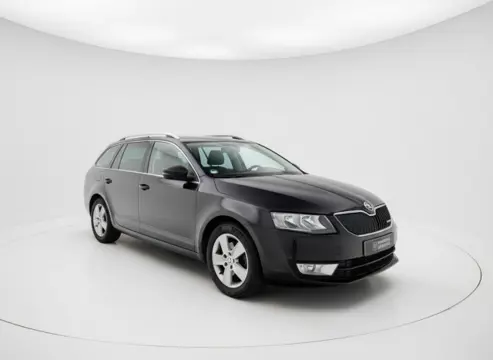 SKODA OCTAVIA 1.6 TDI GREENLINE. PDC, NAVI, CRUISE, STOELVW.