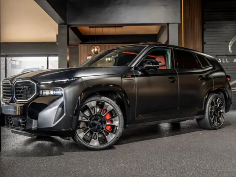 BMW XM PHEV Label Red 30 kWh