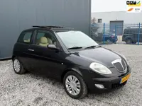 Lancia Ypsilon 1.4-16V Platino AUTOMAAT!CRUISE!PANO!CLIMA!KOOPJE!