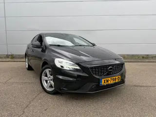 Volvo V40 1.5 T3 Polar+ Sport R-Design (bj 2019) AUTOMAAT|CAMERA|LEER