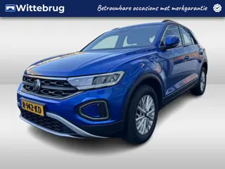 Volkswagen T-Roc 1.0 TSI Life Business Navigatie / Parkeersensoren / Trekhaak afneembaar / App-conne