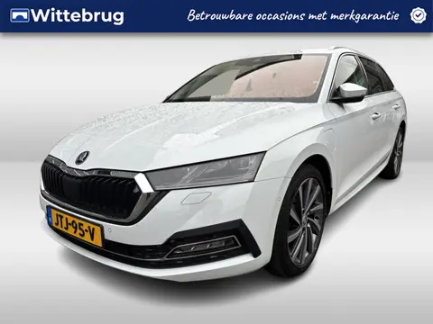 Škoda Octavia Combi 1.4 TSI iV PHEV 204pk Style DSG Automaat Panoramadak / Memorystoel / LED Matrix 
