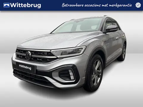 Volkswagen T-Roc 1.0 TSI R-Line Achteruitrijcamera 'Rear View' / LED Plus verlichting / Navigatie / 