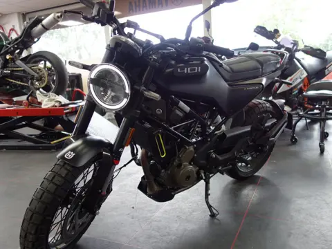 Husqvarna Tour Svartpilen 401