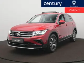 Volkswagen Tiguan 1.4 TSI eHybrid Elegance Automaat - Panoramisch schuif-kanteldak - LED - Navigatie