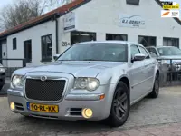 Chrysler 300C 2.7 V6 LPG nette auto !