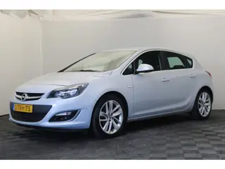 Opel Astra 1.4 Turbo Sport (bj 2014)