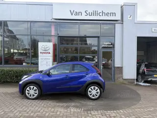 Toyota Aygo X 1.0 VVT-i S-CVT Play (bj 2024, automaat)