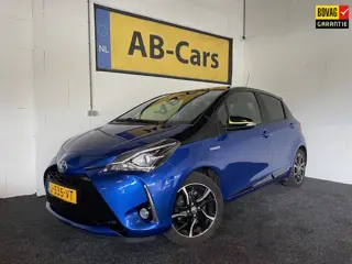 Toyota Yaris 1.5 Hybrid Bi-Tone met Skyview Paroramadak
