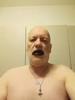 Sm (Gothic) Stel V/V/M gezocht