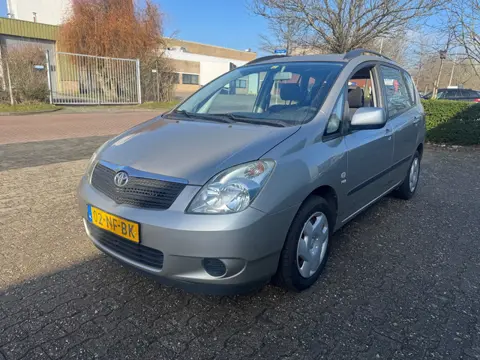 Toyota Corolla Verso 1.6 VVT-i Linea Terra