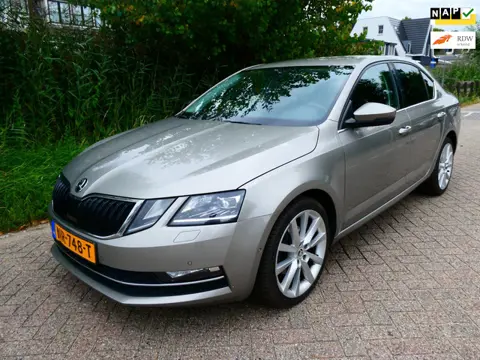 Skoda Octavia 1.0 TSI 116pk Style Automaat 2e eig. Navi PDC Xenon Historie