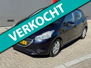 Peugeot 208 1.2 VTi Allure | Distributieriem vervangen | NAVI