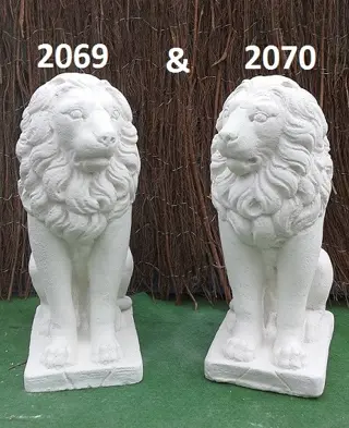 Leeuw links en Leeuw rechts. nr 2069 & 2070