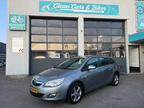 Opel Astra Sports Tourer 1.4 Turbo Cosmo (bj 2012)