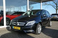 MERCEDES-BENZ B-KLASSE 180 AMBITION, ALL IN PRIJS/ Trekhaak/Navi/Automaat