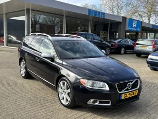 Volvo V70 2.0 T5 213pk VIJF Cilinder Keyless On call Premium sound