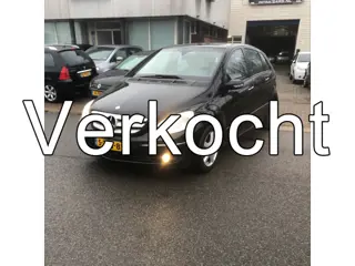 Mercedes-Benz B-Klasse 200 Turbo Airco,Panorama dak,Half leder enz enz. Zeer nette en perfect rijden