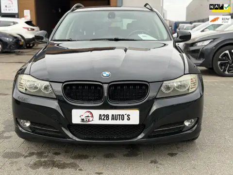 BMW 3-serie Touring 318i Business Line | Airco | Nieuwe APK