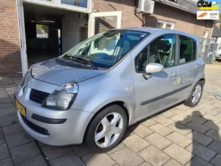 Renault Modus 1.6-16V Dynamique LEES BESCHRIJVING