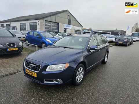 Volvo V70 2.0 D3 Kinetic Clima Bj:2011 NAP!
