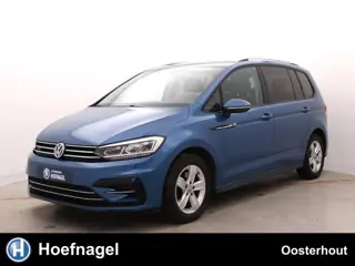 Volkswagen Touran 1.5 TSI Highline Business R 7p | Automaat | Adaptive cruise | Stoelverwarming | Ca