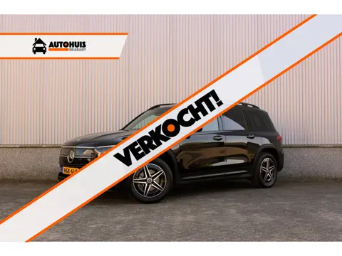 Mercedes-Benz EQB 350 4MATIC 7p AMG Line Night, Pano, Head-up