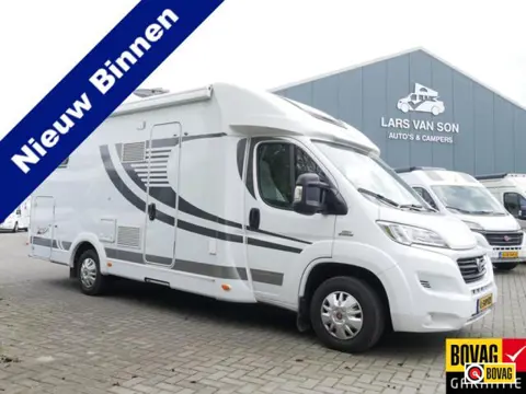 Capron Orangecamp T700, Ruime indeling, Dwarsbed, XL Garage