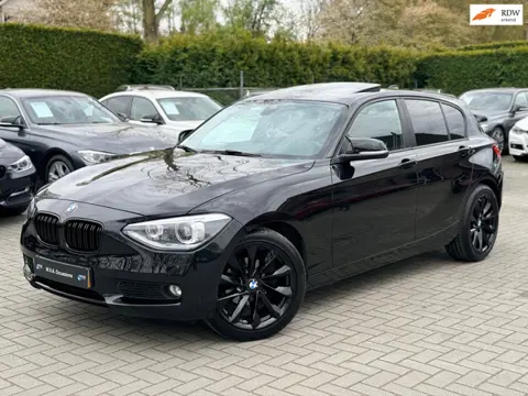 BMW 1-serie 116i High Executive|Nieuwe Ketting + Klepseals|Dakje|Cruise control|Automaat|Climate con