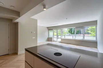 Woning aan de Kruiskade te Rotterdam