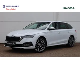 Skoda Octavia Combi 1.4 eHybrid Style 204pk DSG6 | SOH 94% | Elektrische stoelen | Leder/Alcantara |