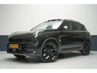 Lynk & Co 01 1.5 | Zwart optiek | Panoramadak | Navigatie | Memory | Apple CarPlay
