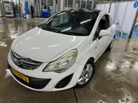 Opel Corsa LPG 1.2 MET JAAR APK!