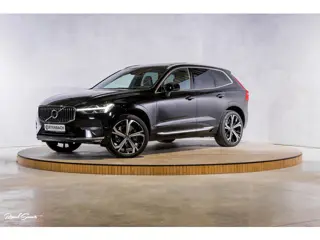 Volvo XC60 B4 Ultimate Bright | Adaptieve cruise | Panorama dak | Zwenkbare trekhaak | Head-up | Bli
