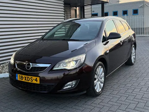 Opel Astra Sports Tourer 1.6 Turbo Cosmo