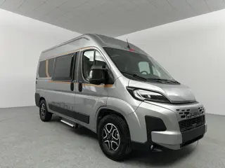 Malibu Van Compact 540 DB Automaat LED lampen Cassetteluifel