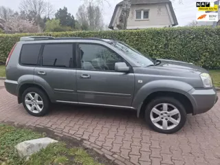 Nissan X-Trail 2.5 Sport Outdoor