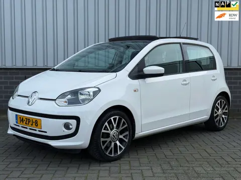 Volkswagen Up! 1.0 high up! BlueMotion |Pano|CruiseCtrl|Navigatie|Airco|5Deurs|