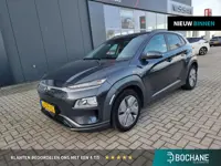 Hyundai Kona EV Fashion 64 kWh | SoH 96,1% | Stoelverwarming | Navigatie | Achteruitrijcamera |