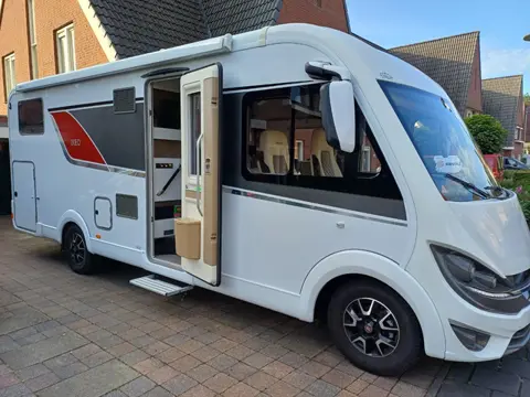 Bürstner Ixeo 728G 4030 (bj 2018)