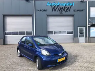 Toyota Aygo 1.0-12V - 5 DOORS with AIRCO
