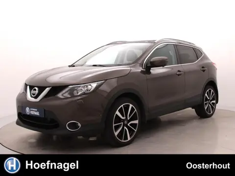 Nissan Qashqai 1.2 Tekna Automaat | Panoramadak | Navigatie | Lederen Bekleding | Stoelverwarming | 