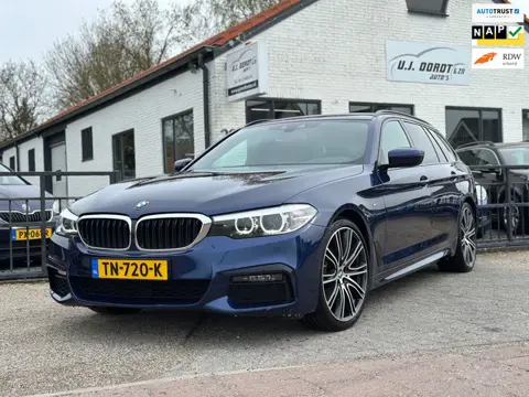 BMW 5-serie Touring 520i Corporate Lease Executive M pakket!