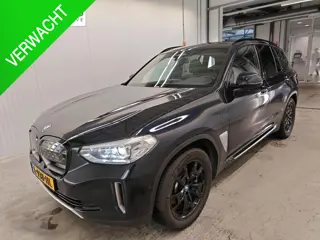 BMW iX3 Executive 80 kWh NL-AUTO SHADOW LINE | PANODAK | LEDER