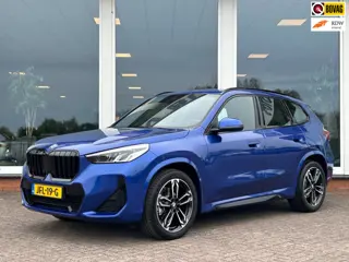 BMW X1 sDrive20i AUT. M-Sport - UNIEK - 29 KM - NIEUWE BMW !!!!