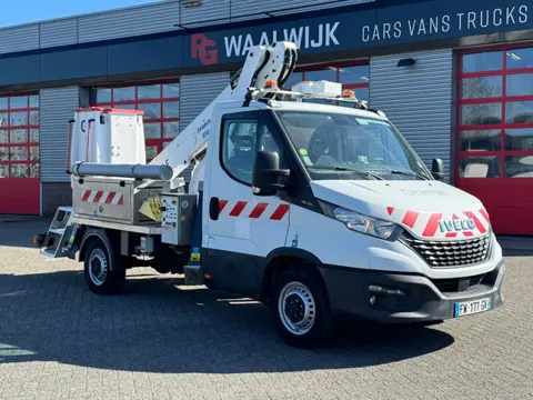 Iveco Daily 35S14 20.328 km, Werkhoogte 14 meter Slechts 236 draaiuren!