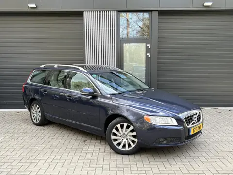 Volvo V70 1.6 T4 Summum